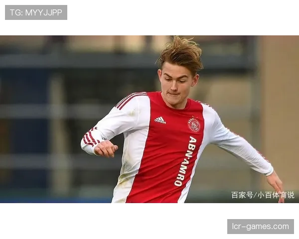 德里赫特表现稳健，成拜仁慕尼黑防线中坚力量