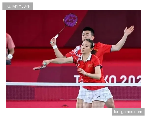 黄雅琼的日常：凌晨四点泡枸杞，奖金买金条存银行